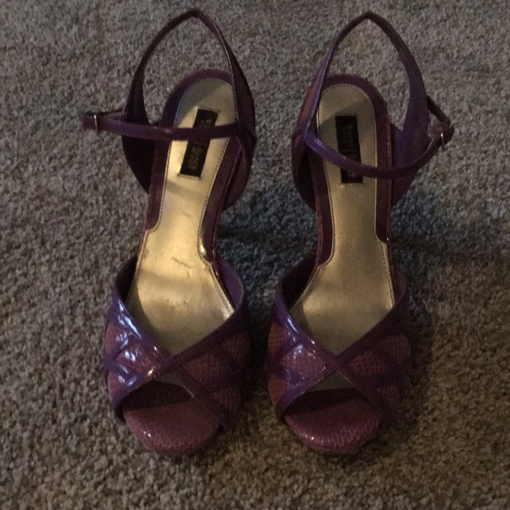 Purple WHBM open toe heals sz 7